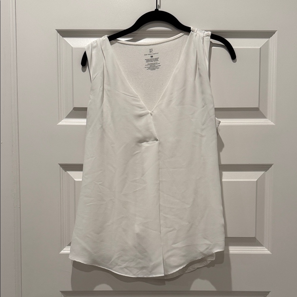 Elegant White Sleeveless Top